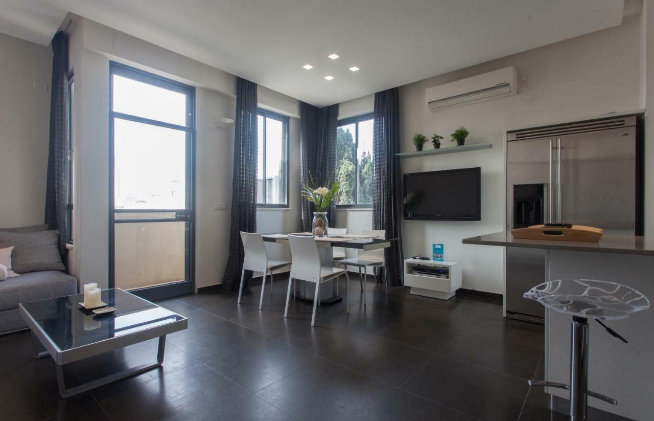 Luxury Penthouse 2 Bed Near Rothchild Apartment Tel Aviv Bagian luar foto